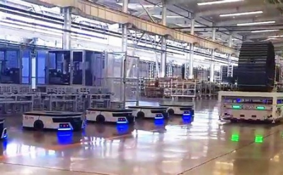 200 robot tự điều hành sản xuất máy xúc
